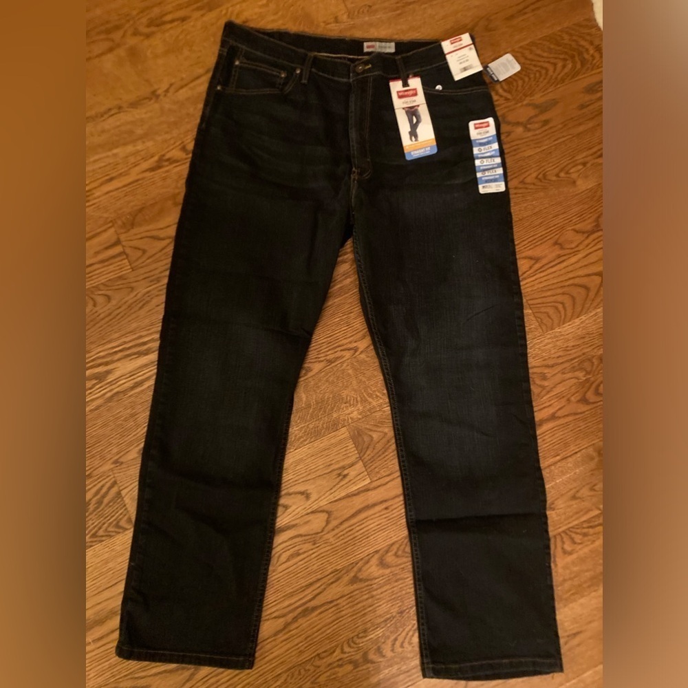 Wrangler Premium Men's‎ Straight Fit Flex Denim Jeans 40x30 Deep Dyed NEW